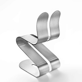 Precision bent metal bracket for engineering assembly
